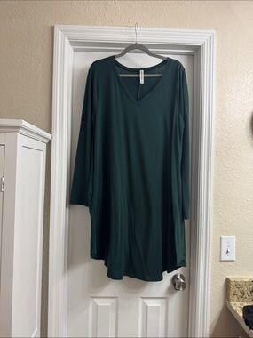 Forest Green V-Neck Long Sleeve Tunic Dress